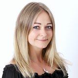 Elisabeth Zachová, Kundenbetreuung · deutschsprachig